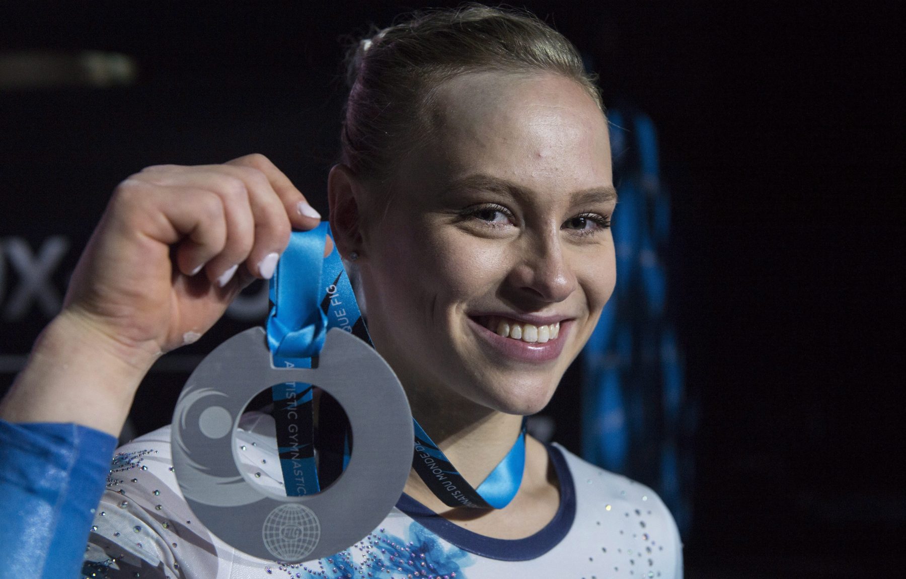 Ellie Black holds her silver medal from the 2017 World Championships