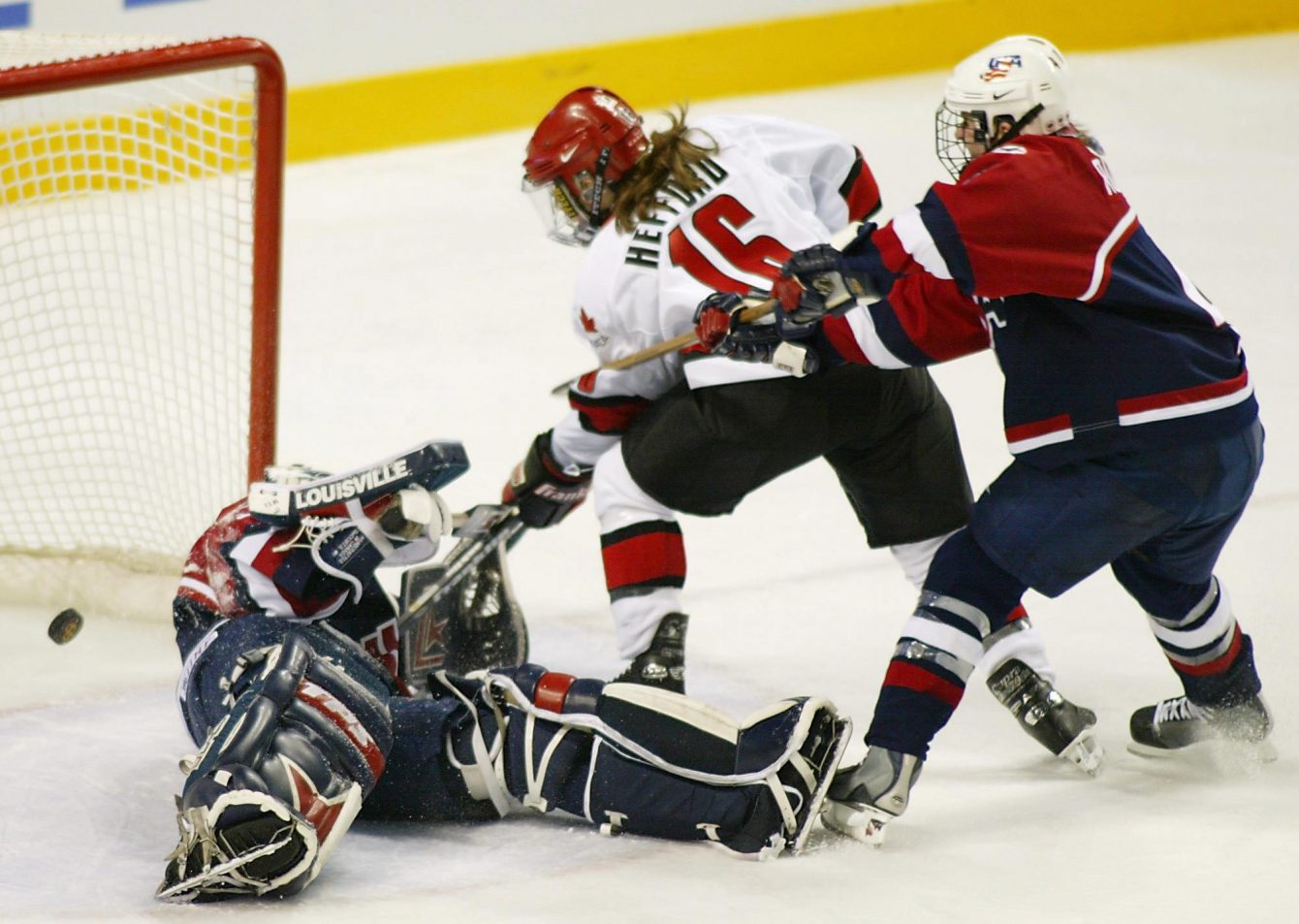 Hefford scores against Team USA