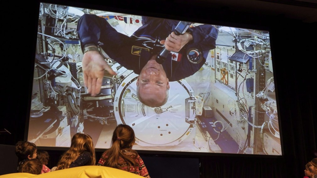 Team Canada talks space with astronaut David Saint-Jacques