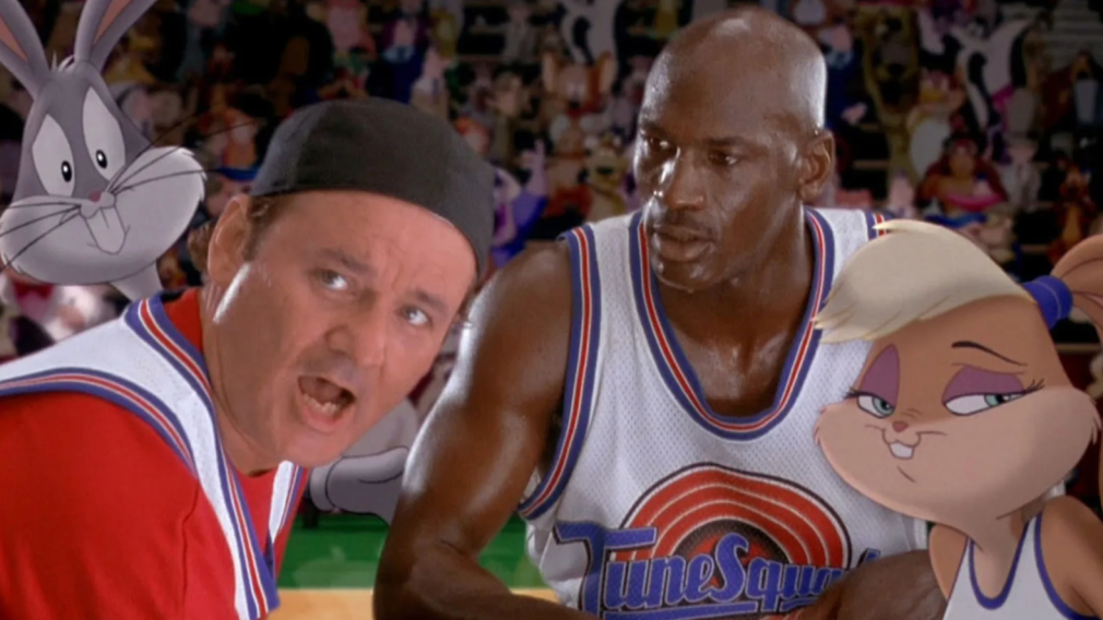 Michael Jordan (left) during a basketball game, speaking with Bill Murray (left). Looney Tunes on the top left, Lola Bunny on the bottom right.
