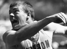 Dave Steen competing in shotput
