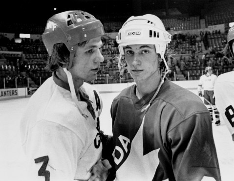 Wayne Gretzky and Soviet player