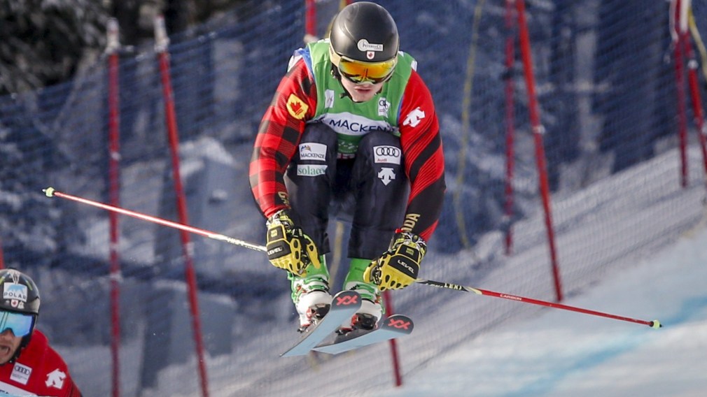 Canada's Reece Howden skis to victory during the men's semifinal at the World Cup ski cross event at Nakiska Ski Resort in Kananaskis, Alta., Saturday, Jan. 18, 2020.THE CANADIAN PRESS/Jeff McIntosh