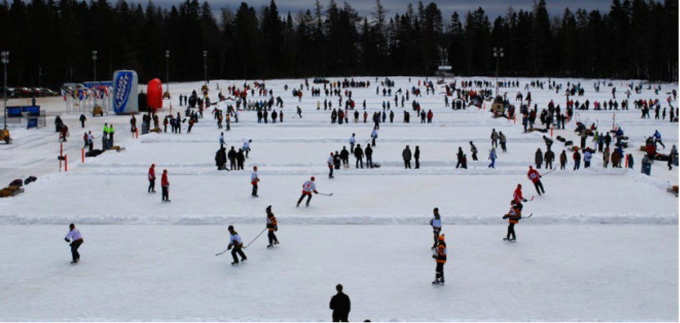 An international pond hockey tournament takes place in February on Lake Roulston. 