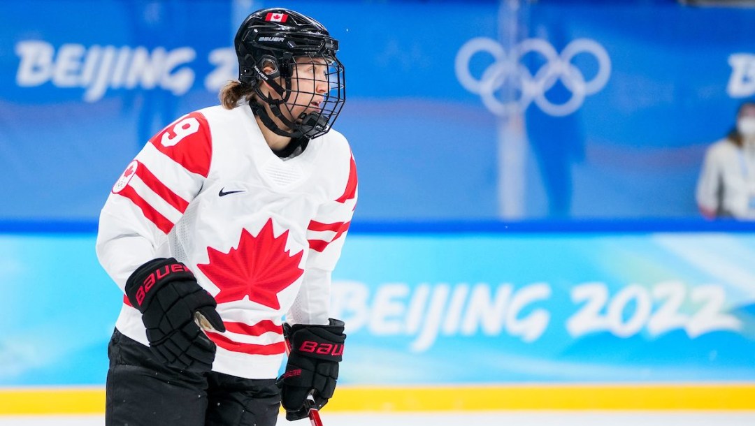 Brianne Jenner #19 of Team Canada skates against the United States