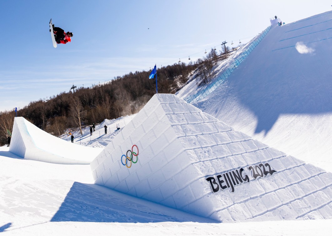 Mark McMorris flies off a jump on slopestyle course