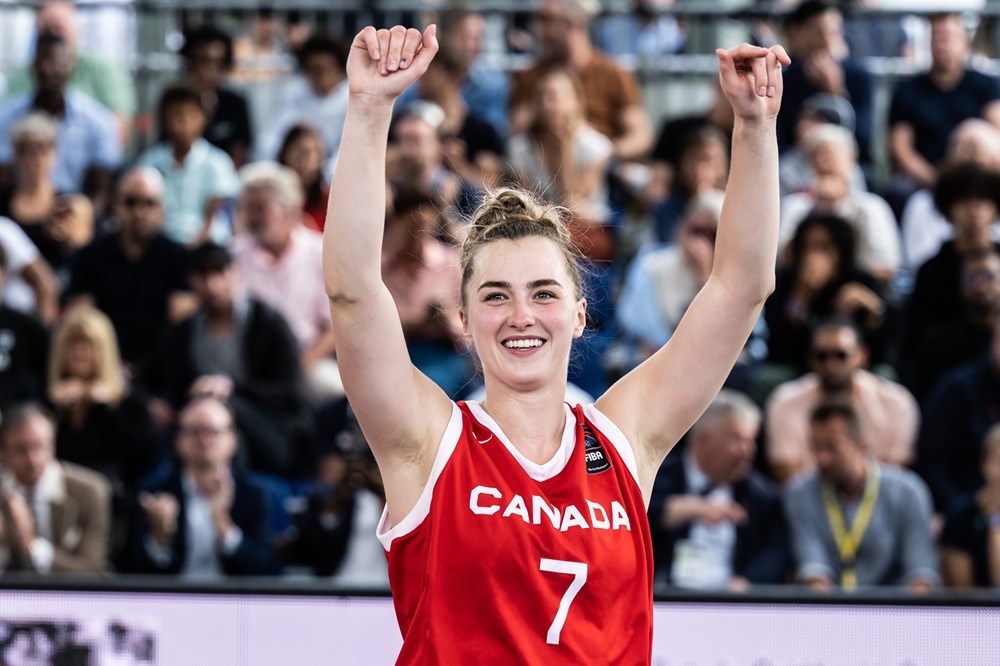 Paige Crozon raises arms and celebrates during the FIBA 3X3 Basketball World Cup 2022 (Photo: FIBA)