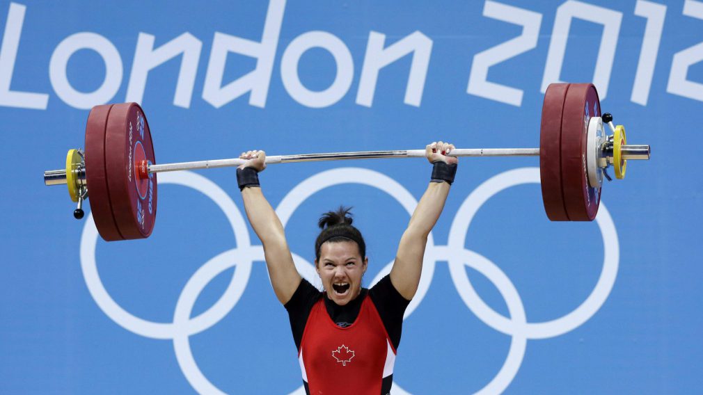 Christine Girard lors de compétition des moins de 63 kg aux Jeux olympiques de Londres, le 31 juillet 2012. (AP Photo/Hassan Ammar)