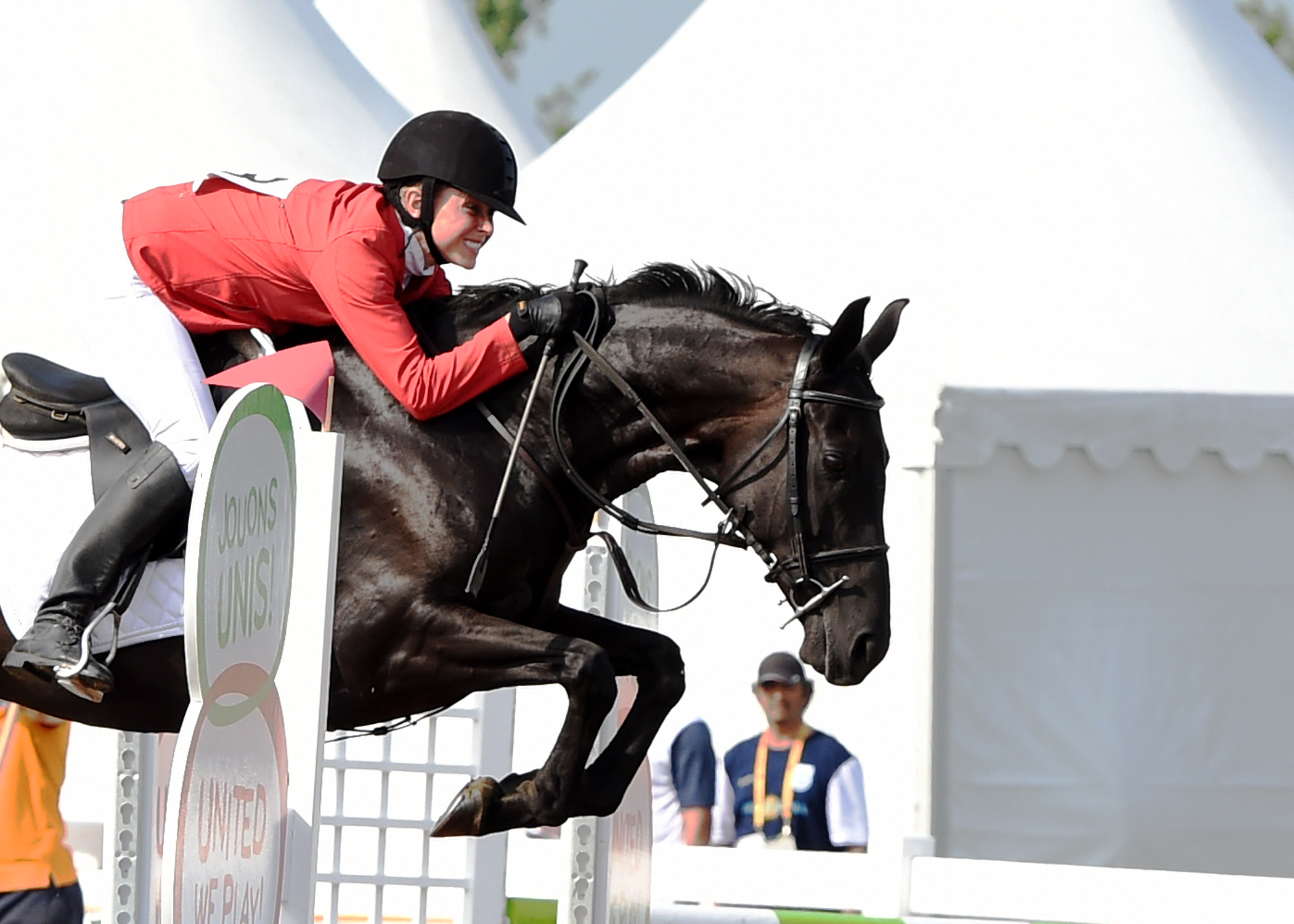 Donna Vakialis competes in the modern pentathlon competition at the Toronto 2015 Pan Am Games. Jay Tse/COC