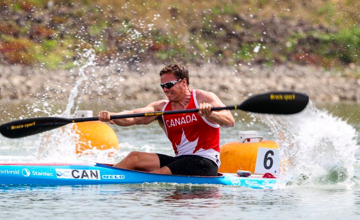 Mark de Jonge lors de la deuxième Coupe du monde de Canoe Kayak à Racice, en République tchèque, le 29 mai 2016. (Photo: Canoë Kayak Canada)