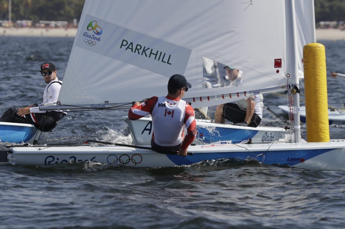 Lee Parkhill lors de l'épreuve de laser aux Jeux de 2016, à Rio. (AP Photo/Gregorio Borgia)