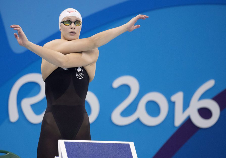 Penny Oleksiak remporte l'argent au 100 m papillon à Rio 2016, le 7 août 2016.