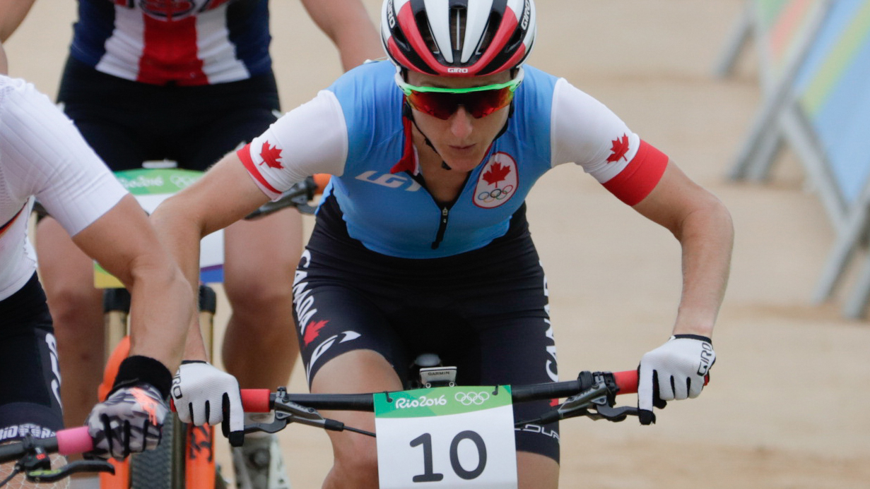 Catharine Pendrel a réalisé une remontée spectaculaire samedi sur le parcours olympique de vélo de montagne (COC Photo/David Jackson).