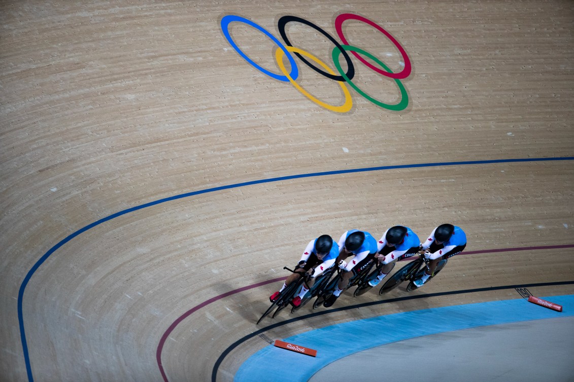 L'équipe féminine canadienne de poursuite a bien fait lors des préliminaires (COC Photo/Stephen Hosier).