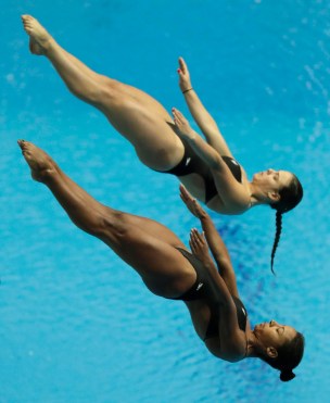 Jennifer Abel et Melissa Citrini en plein saut